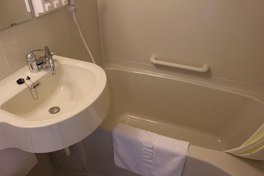 Hotel Livemax Osaka Umeda Nakatsu Экстерьер фото
